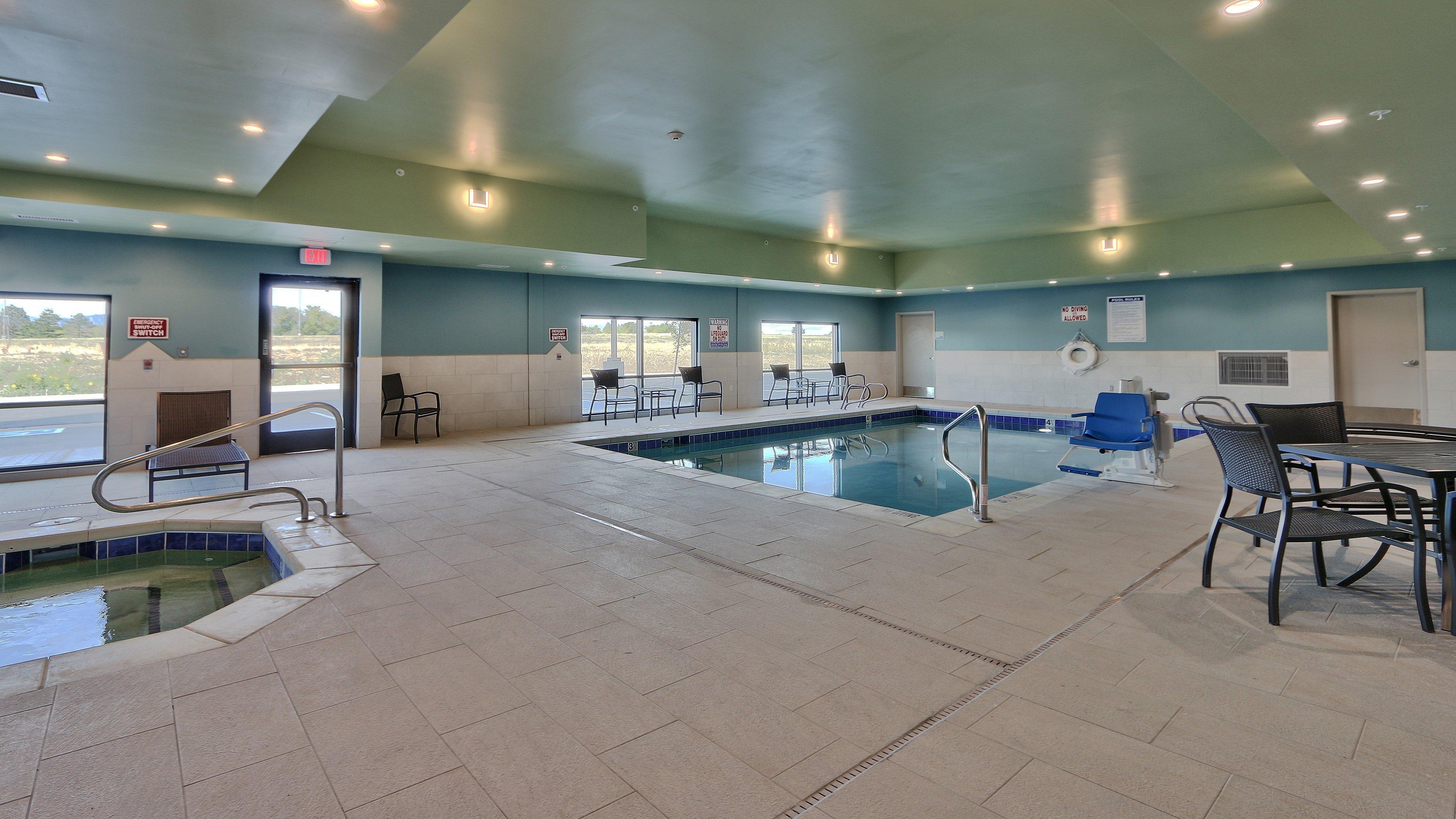 Holiday Inn Express & Suites Broomfield By Ihg Buitenkant foto